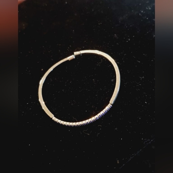 Handmade Silver Tone Round Bracelet with blue beads.🌴 - Picture 5 of 7